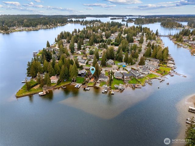 6358 S Island Drive E, Bonney Lake, WA 98391