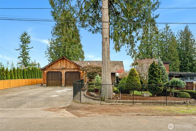 6358 S Island Drive E, Bonney Lake, WA 98391