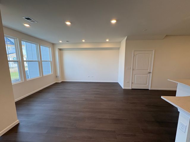 2208 Ryegrass Lane 78004, Bolingbrook, IL 60490