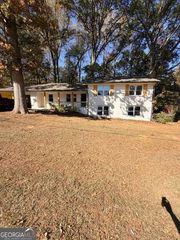 24 Stone Mill Lane NW, Marietta, GA 30064