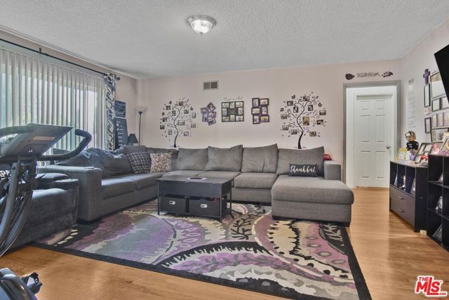 505 W 1st Street, Azusa, CA 91702