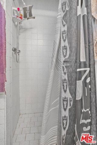 505 W 1st Street, Azusa, CA 91702