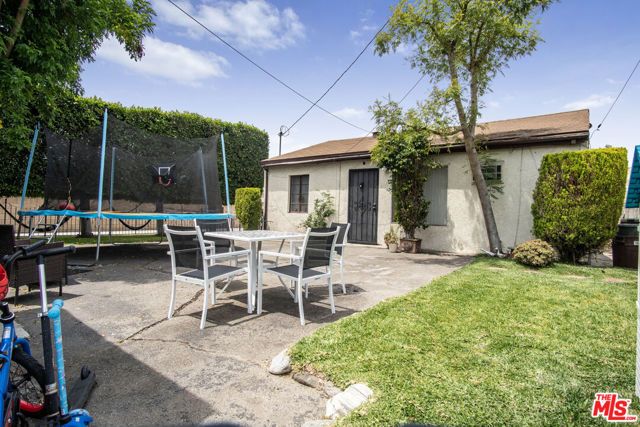 505 W 1st Street, Azusa, CA 91702