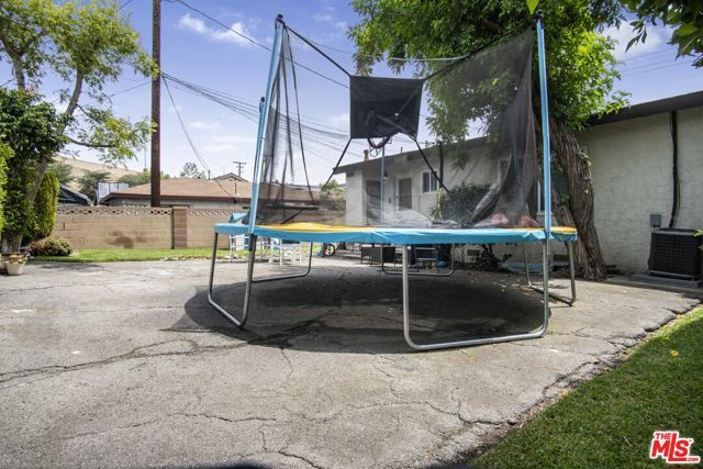 505 W 1st Street, Azusa, CA 91702