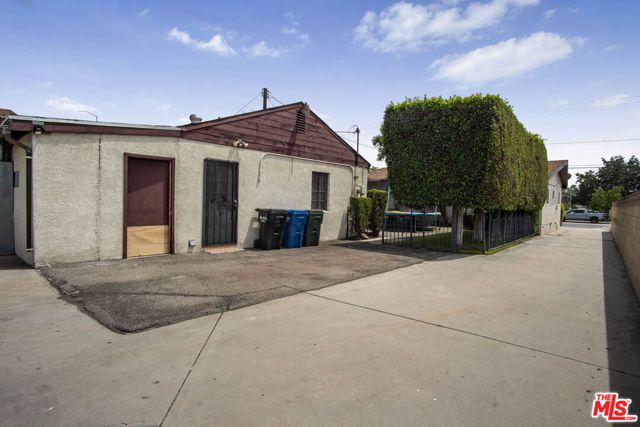 505 W 1st Street, Azusa, CA 91702