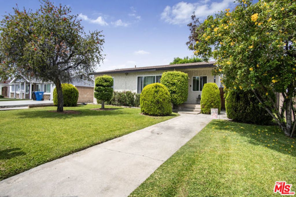 505 W 1st Street, Azusa, CA 91702