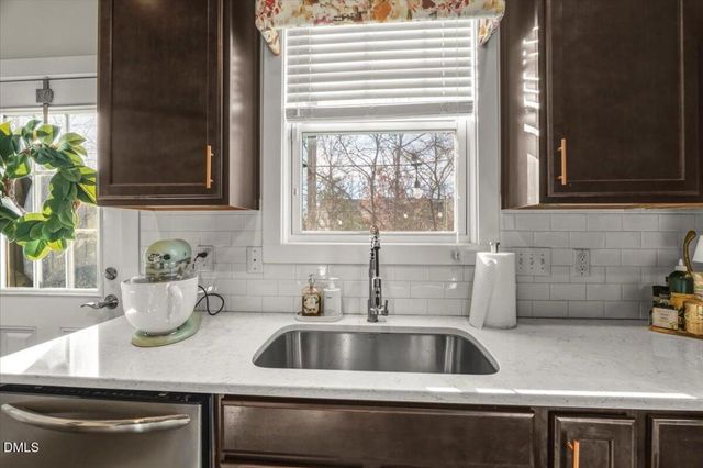 2806 Bedford Green Drive 102, Raleigh, NC 27604