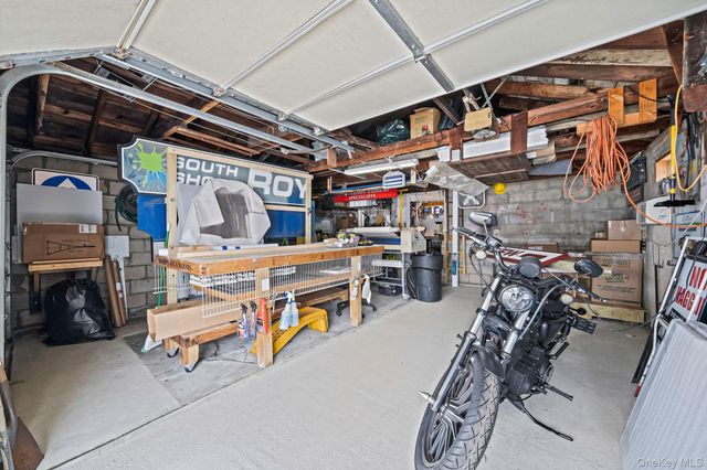 924 S 4th Street, Lindenhurst, NY 11757