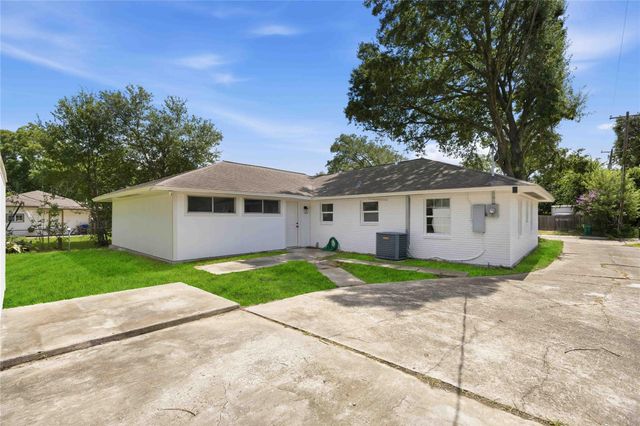 724 Oriole Lane, Pasadena, TX 77502