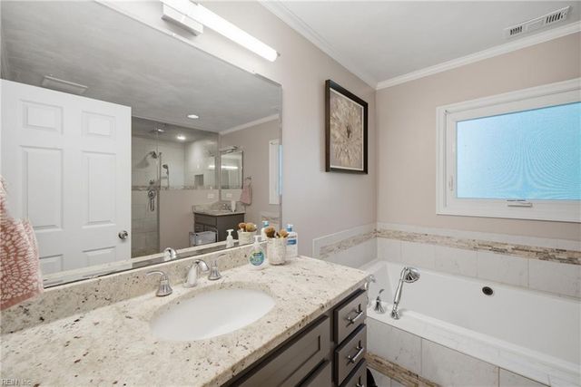 336 Spice Bush CT, Chesapeake, VA 23320