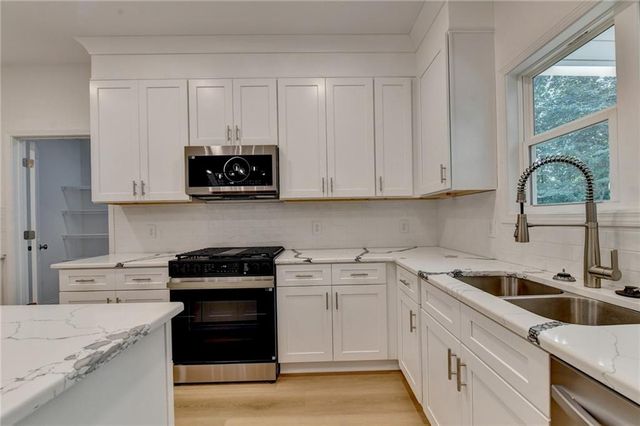 9135 Fox Trail Lane, Gainesville, GA 30506
