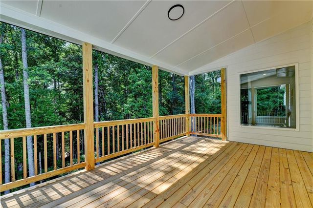 9135 Fox Trail Lane, Gainesville, GA 30506