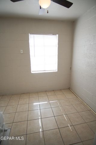 7303 Dale Road 10, El Paso, TX 79915