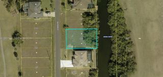 1539 NW 28th Ave, Cape Coral, FL 33993