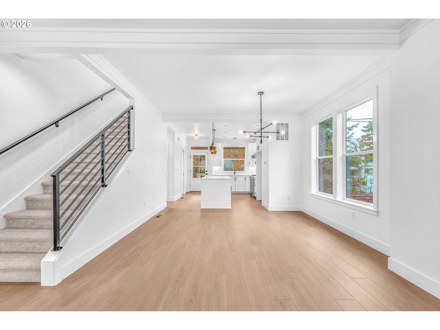 6471 Se RAMONA St A, Portland, OR 97206