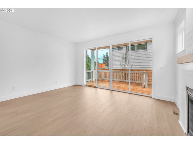 6471 Se RAMONA St A, Portland, OR 97206