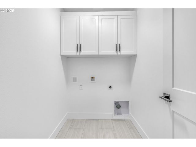 6471 Se RAMONA St A, Portland, OR 97206