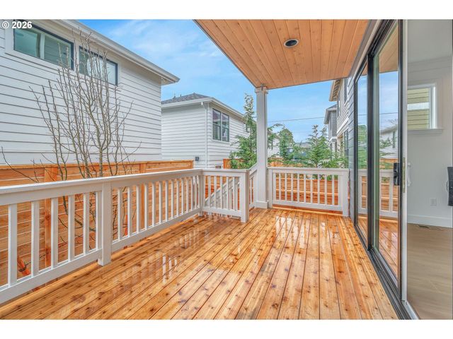 6471 Se RAMONA St A, Portland, OR 97206