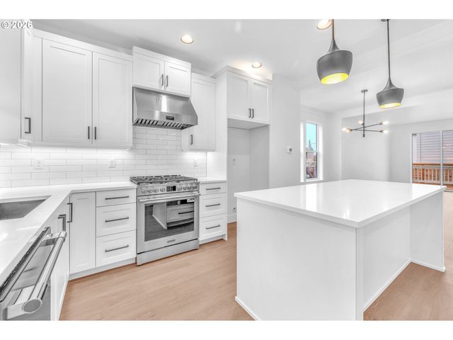 6471 Se RAMONA St A, Portland, OR 97206