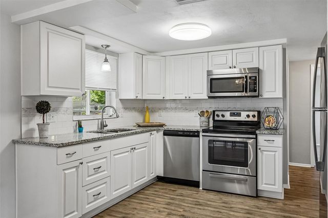 7215 MAYFIELD DRIVE, Port Richey, FL 34668