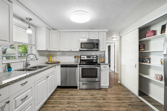7215 MAYFIELD DRIVE, Port Richey, FL 34668