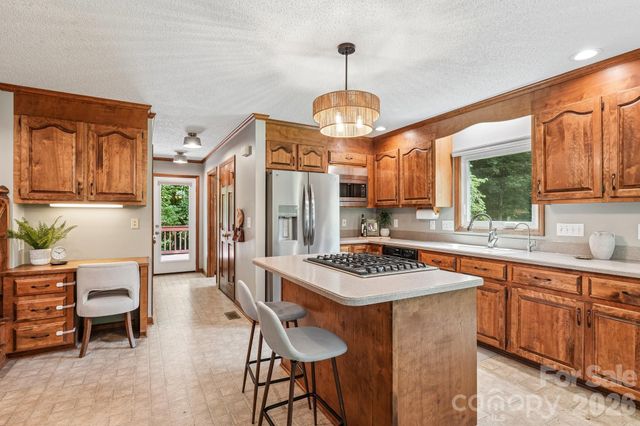 2349 Maria Lynn Court, Gastonia, NC 28056