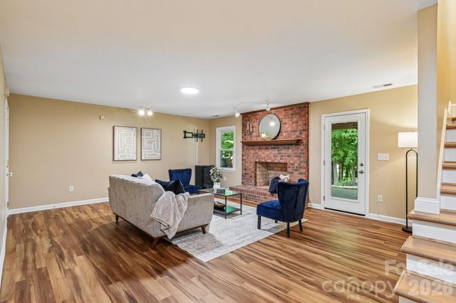 2349 Maria Lynn Court, Gastonia, NC 28056
