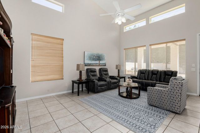 5845 W CHARTER OAK Road, Glendale, AZ 85304