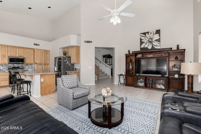 5845 W CHARTER OAK Road, Glendale, AZ 85304