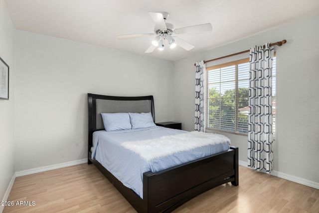 5845 W CHARTER OAK Road, Glendale, AZ 85304