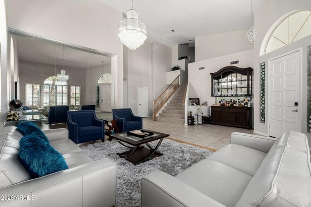 5845 W CHARTER OAK Road, Glendale, AZ 85304