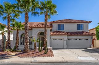 5845 W CHARTER OAK Road, Glendale, AZ 85304