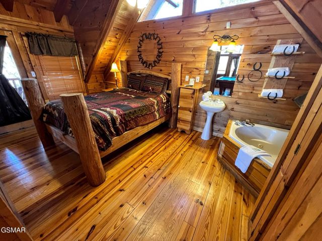 3035 Brothers Way, Sevierville, TN 37862
