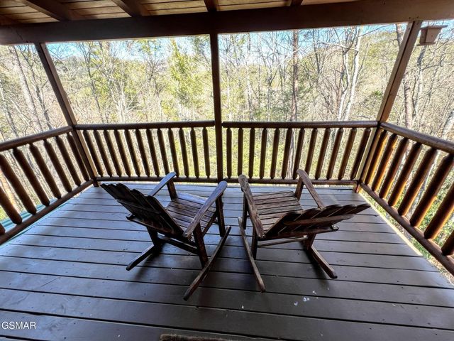 3035 Brothers Way, Sevierville, TN 37862