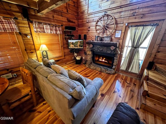 3035 Brothers Way, Sevierville, TN 37862