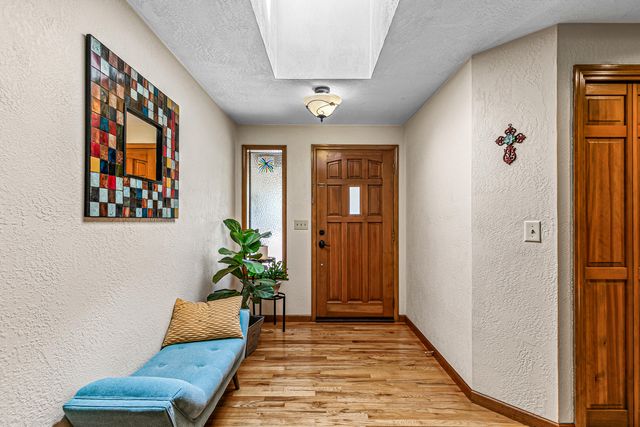 1869 Canyon Avenue, Medford, OR 97504