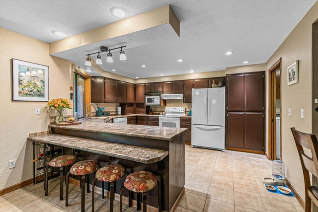 1869 Canyon Avenue, Medford, OR 97504