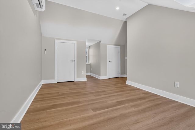 909 EASTERN AVE, Baltimore, MD 21202