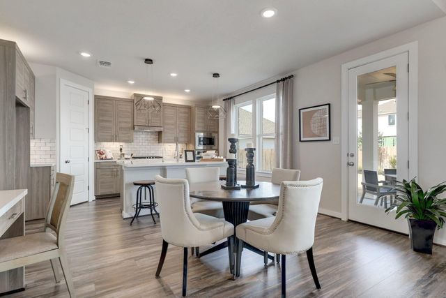 4632 College Square DR, Round Rock, TX 78665