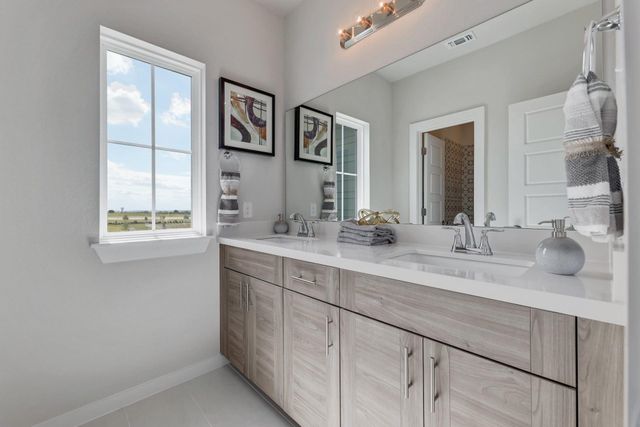 4632 College Square DR, Round Rock, TX 78665