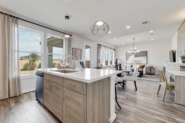 4632 College Square DR, Round Rock, TX 78665