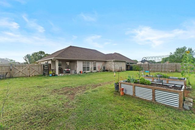 6 Harper Pl, Petal, MS 39465