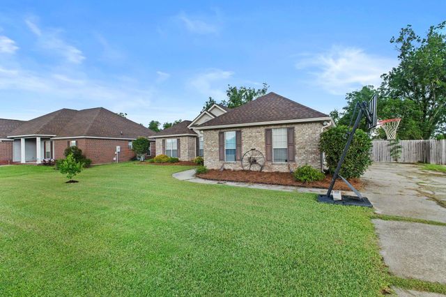 6 Harper Pl, Petal, MS 39465