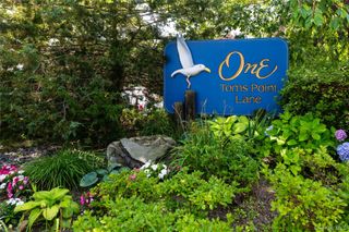 1 Toms Point Lane apt C Building 1, Port Washington, NY 11050