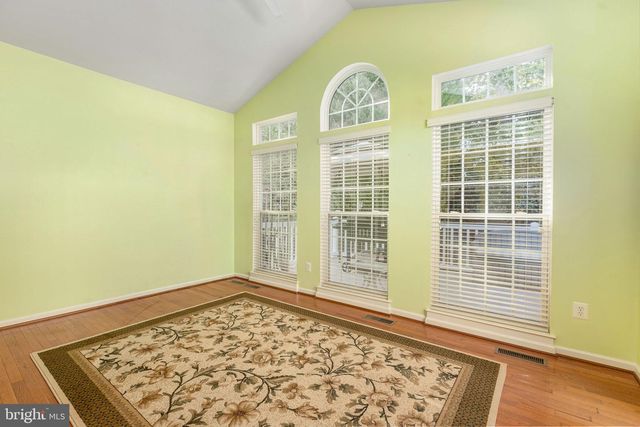 6131 W GREENBRIER RIVER RD, Fredericksburg, VA 22407