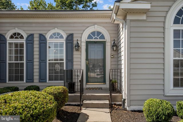 6131 W GREENBRIER RIVER RD, Fredericksburg, VA 22407