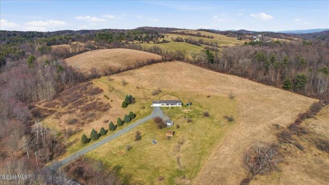 124 Mineral Springs Road, Schaghticoke, NY 12121