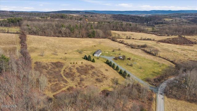 124 Mineral Springs Road, Schaghticoke, NY 12121