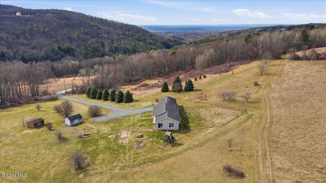 124 Mineral Springs Road, Schaghticoke, NY 12121