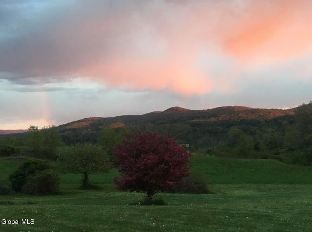 124 Mineral Springs Road, Schaghticoke, NY 12121